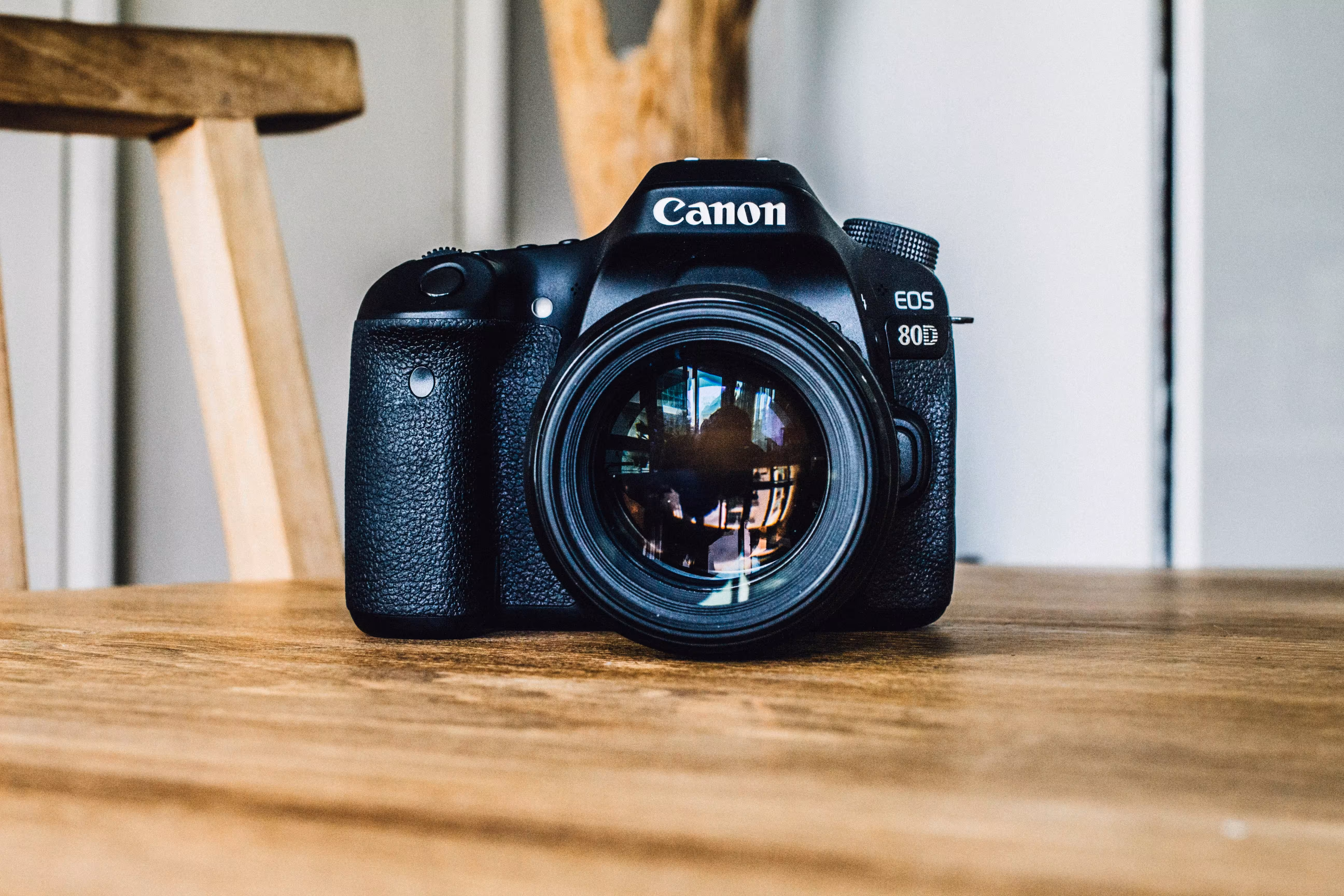 Canon EOS R7 Mark II огляд: характеристики та реліз 2026