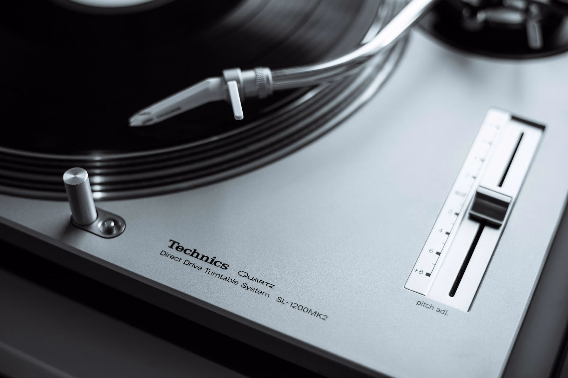Technics SL-1200GME і SL-1210GME Master Edition 2026: лімітований вініл для України
