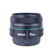 Портретний об'єктив Pentax SMC DA 50mm f/1.8 Black — фото 1